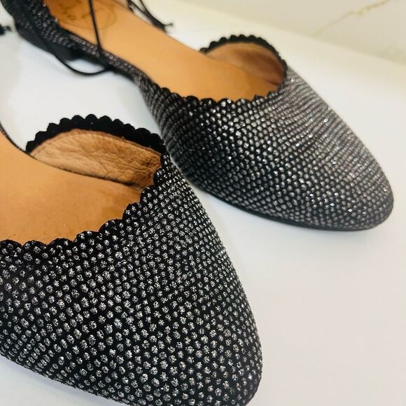 Jack Rogers Black Flats with Elegant Ankle Wrap - Picture 3 of 12